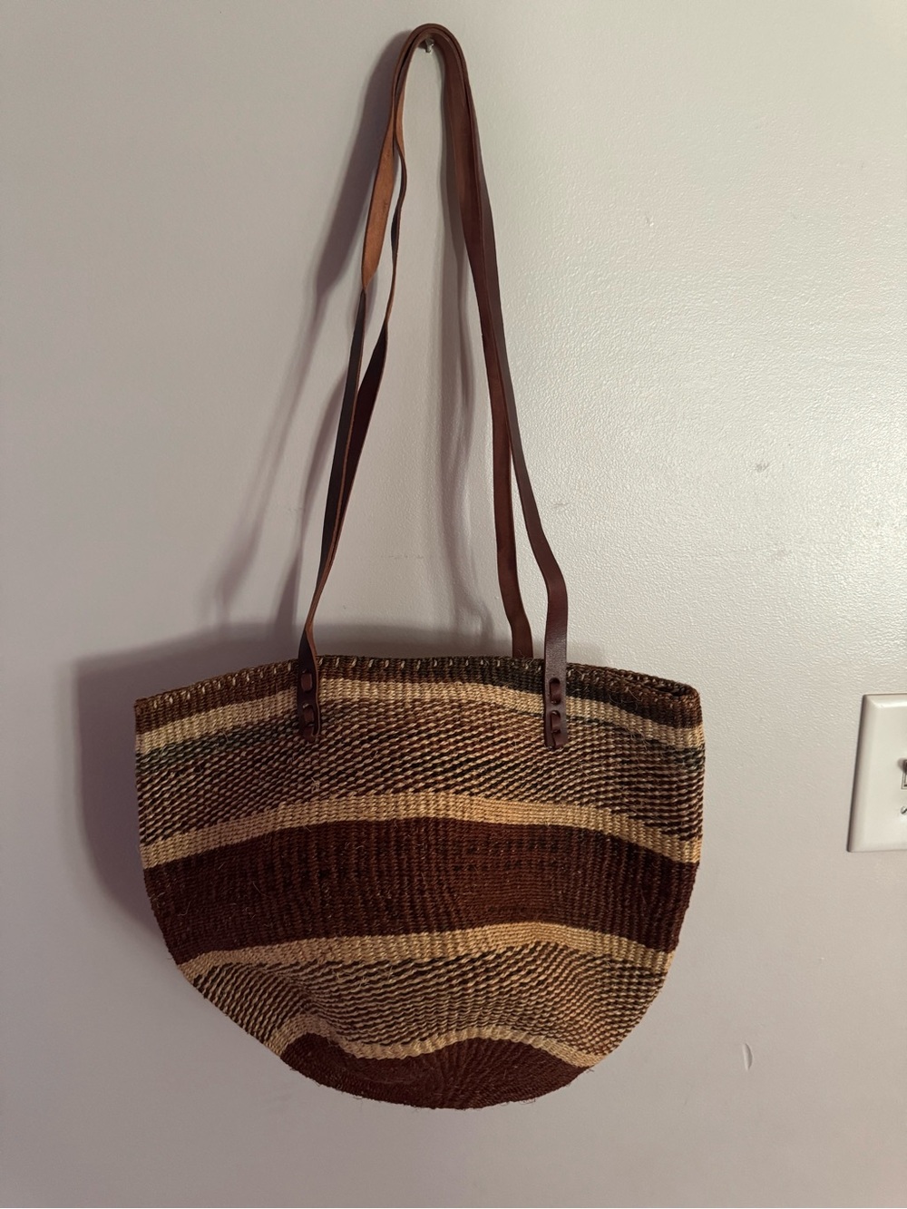 Handwoven Sisal Weave Bag Purse with leather handles in brown tones
